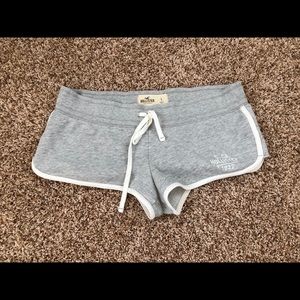 Hollister soft short shorts - Large